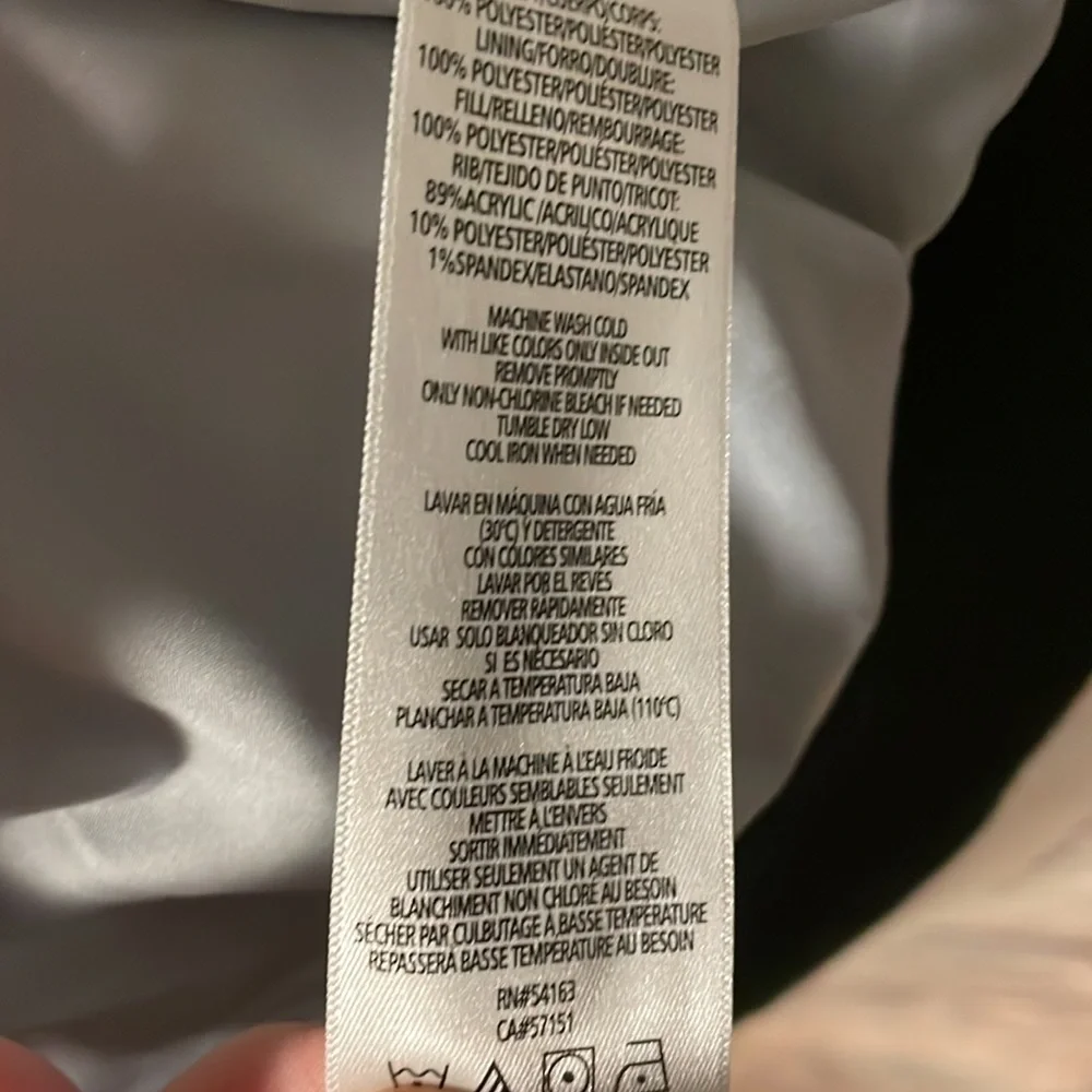 Calvin Klein performance puffer vest jacket in Ice - Picture 9 of 9